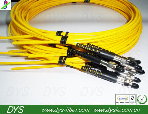 Przemysłowy kabel światłowodowy FTTH Simplex ze złączem SMA 905